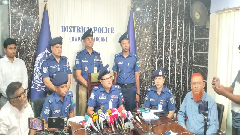 চাঁপাইনবাবগঞ্জে ৫ দিন পর অটোরিক্সা চালকের গলিত খন্ডিত মরদেহ উদ্ধার,প্রেপ্তার ৩